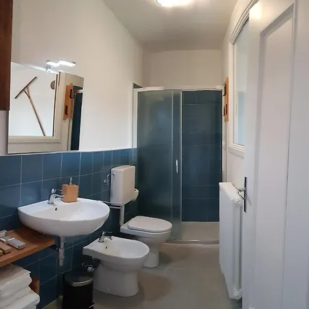 Oda ve Kahvaltı Cascina Brichat Alta Langa Serravalle delle Langhe