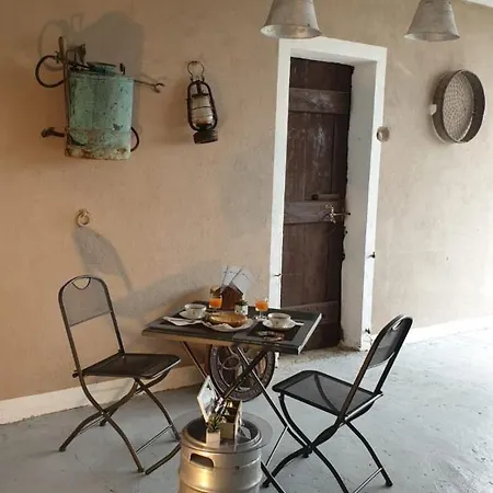 Cascina Brichat Alta Langa * Serravalle delle Langhe